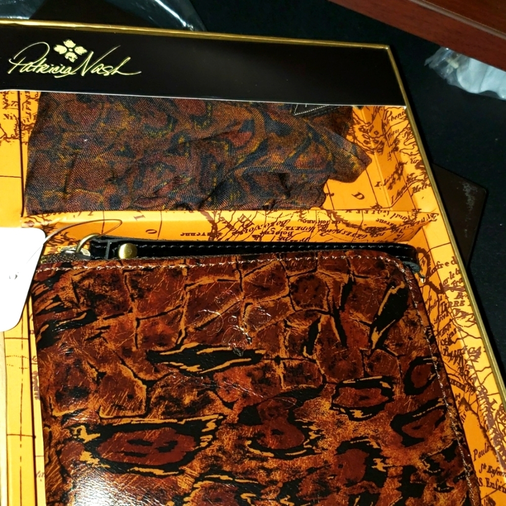 COPY - Patricia nash Duo wristlet/wallet and Scarf sets w box